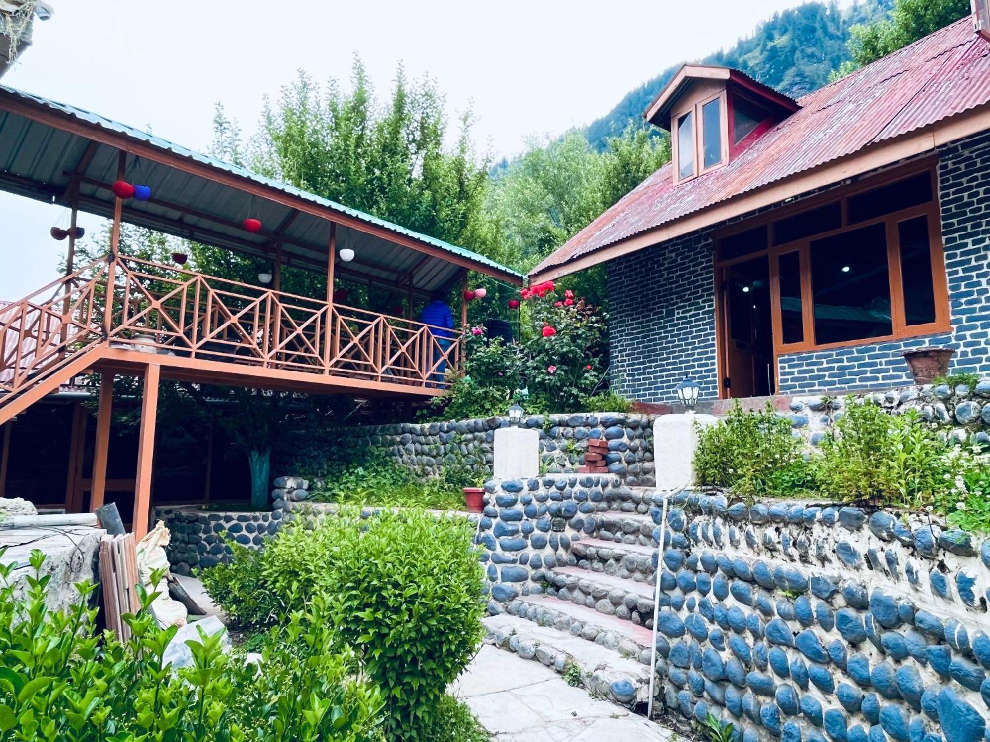 Naina Spring Resort, Manali - Away From City Hustle Manali (Himachal Pradesh) Exterior photo