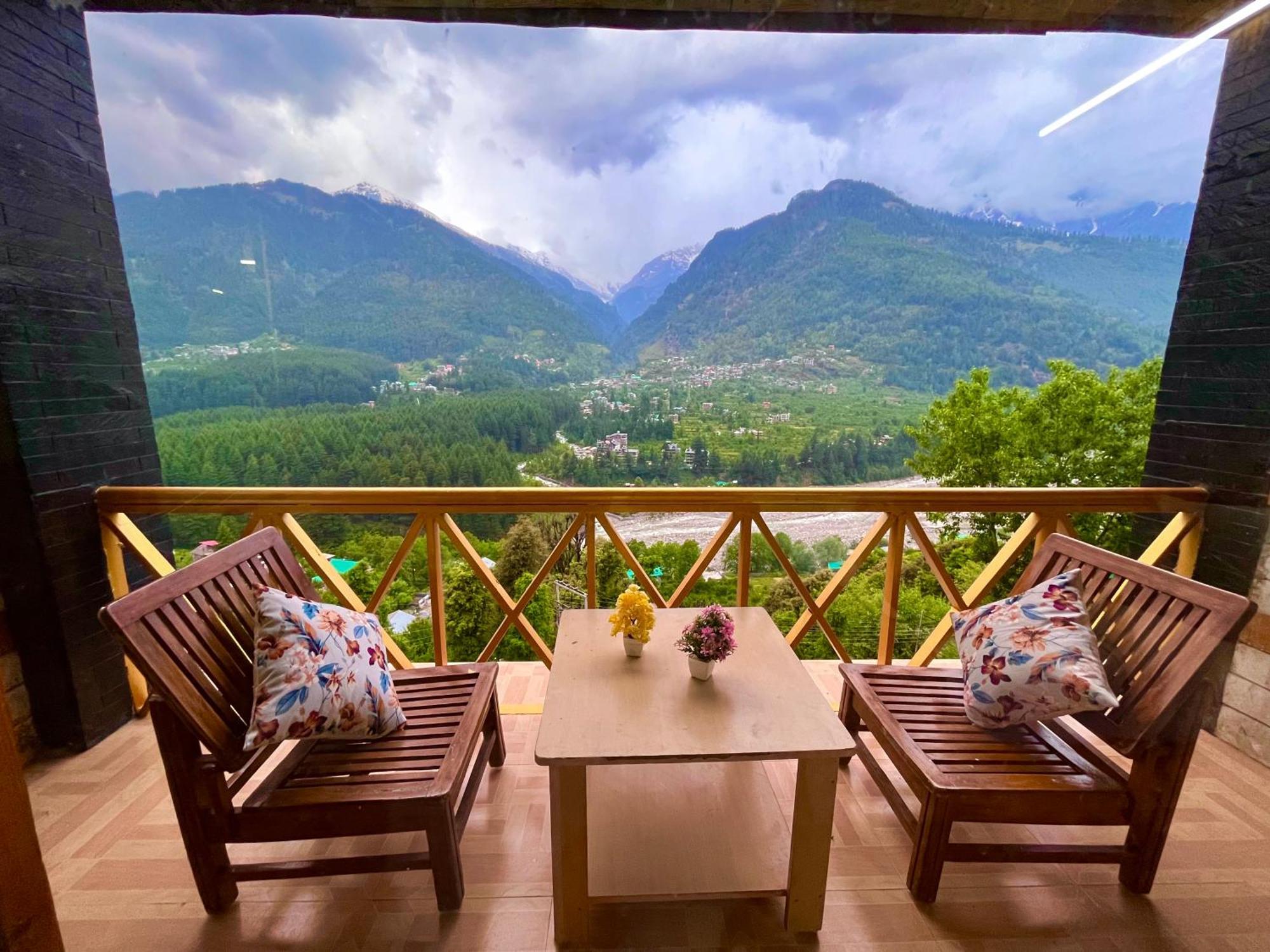 Naina Spring Resort, Manali - Away From City Hustle Manali (Himachal Pradesh) Exterior photo